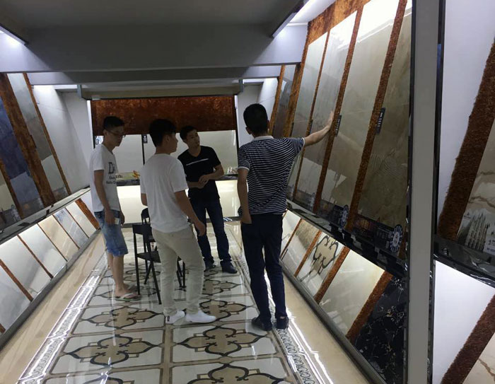 激情AV青青草陶瓷砖 揭阳榕城300方专卖店盛装开业，感受全新的视觉盛宴