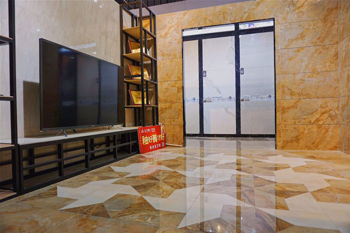 当红酒遇上......—激情AV青青草陶现代仿古砖&红酒品鉴会（潮安站） 优雅来袭