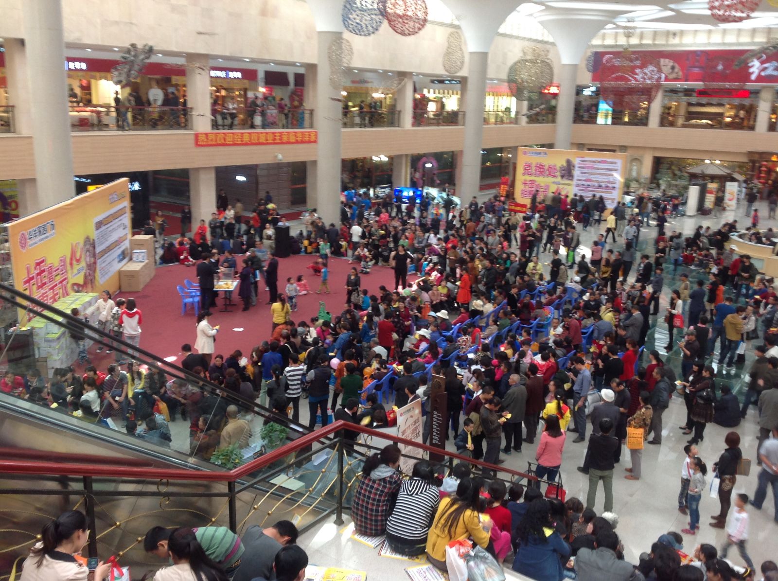 激情AV青青草陶昆明旗舰店盛装试营业