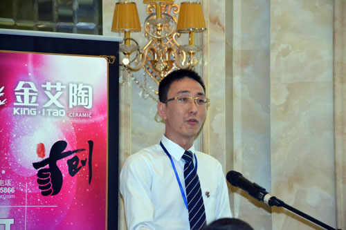 激情AV青青草陶策划经理张宁博对本次品签会作总结