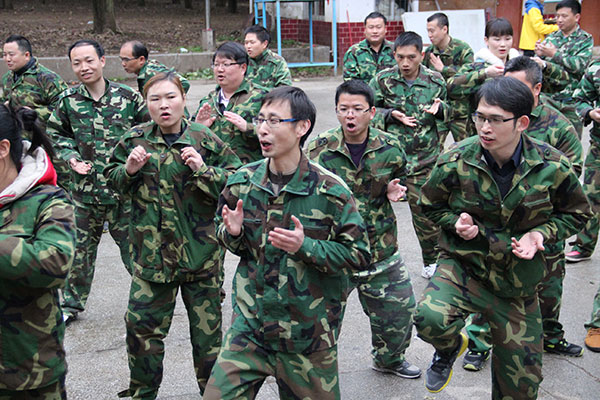 2016年激情AV青青草陶 “挑战者”孤岛生存训练
