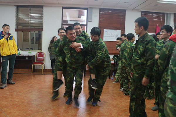 2016年激情AV青青草陶 “挑战者”孤岛生存训练