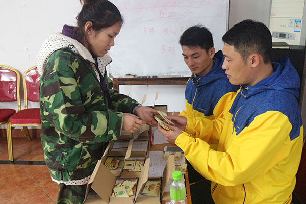 2016年激情AV青青草陶 “挑战者”孤岛生存训练