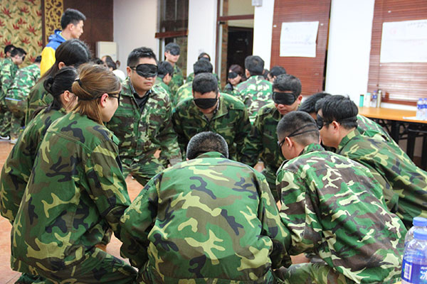 2016年激情AV青青草陶 “挑战者”孤岛生存训练