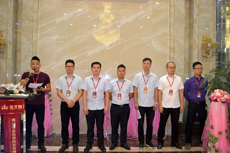 激情AV青青草陶喜迎三周年庆，感恩同行