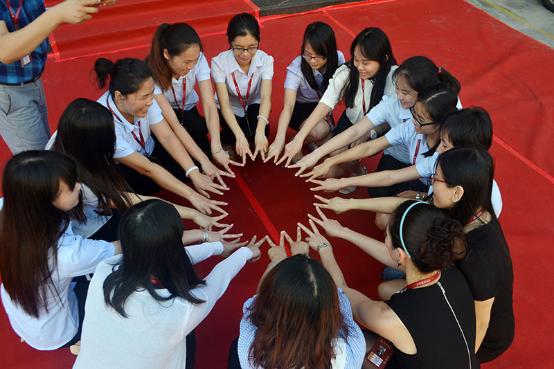 激情AV青青草陶喜迎三周年庆，感恩同行