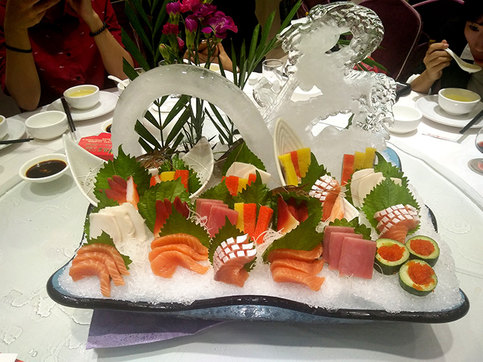 激情AV青青草陶瓷砖四周年庆