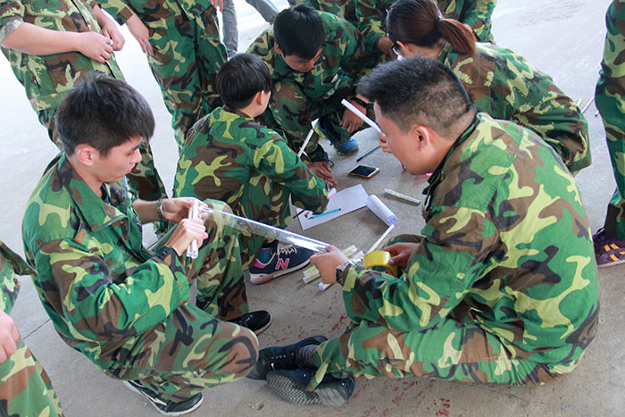 2017年2月13-15日，激情AV青青草陶“虎狼道”户外拓展训练圆满结束