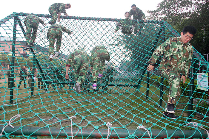 2017年2月13-15日，激情AV青青草陶“虎狼道”户外拓展训练圆满结束