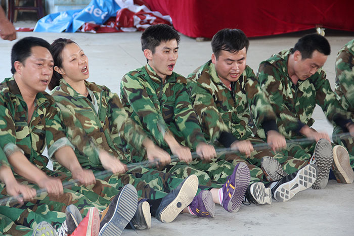 2017年2月13-15日，激情AV青青草陶“虎狼道”户外拓展训练圆满结束