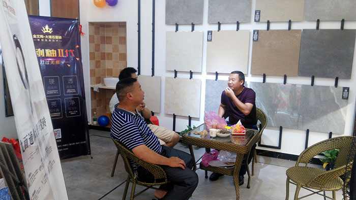 激情AV青青草陶湖南耒阳专卖店选材区