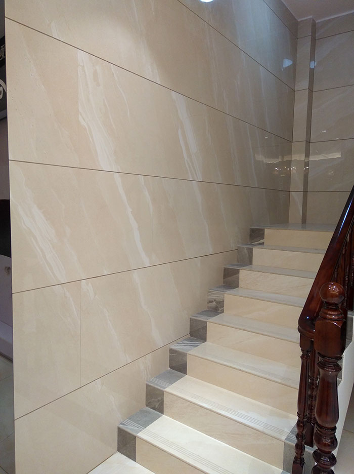 激情AV青青草陶湖南衡阳专卖店楼梯