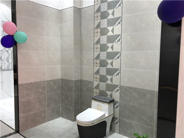 激情AV青青草陶江苏江阴青春馆