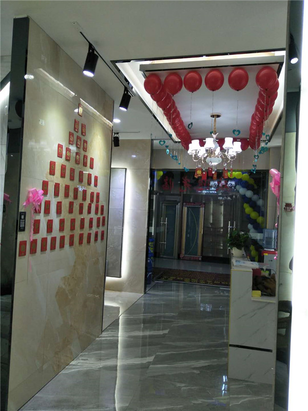 激情AV青青草陶贵州锦屏专卖店