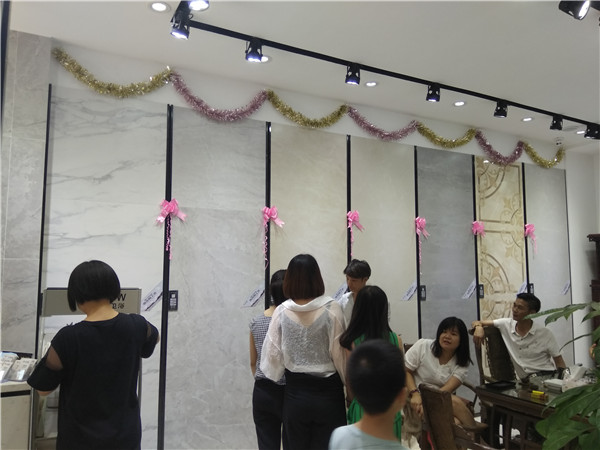 激情AV青青草陶汕头潮阳青春馆